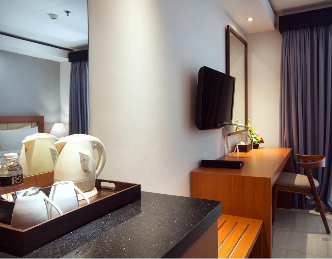 Royal Regantris Kuta Hotel Kuta  Ngoại thất bức ảnh