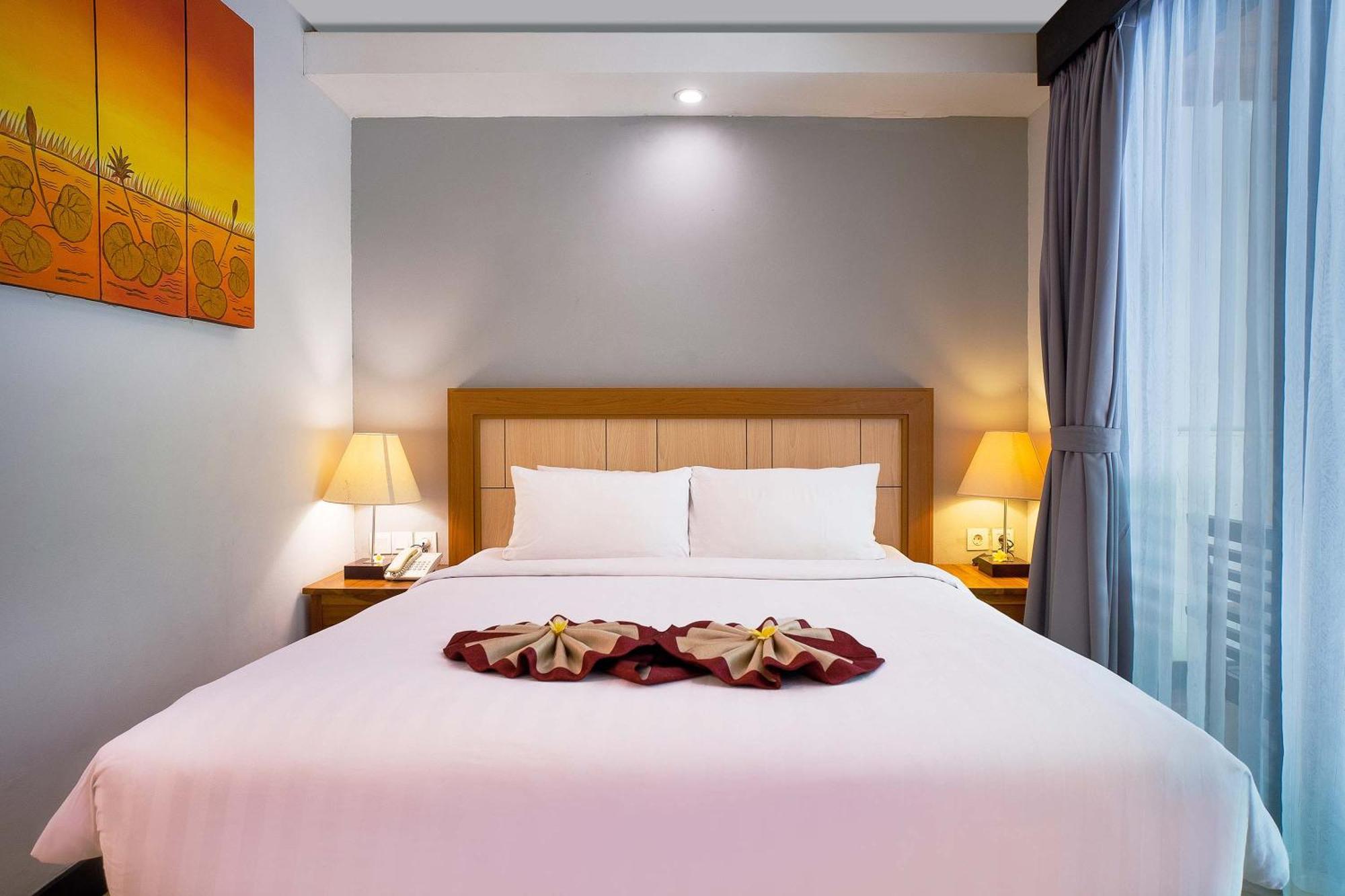 Royal Regantris Kuta Hotel Kuta  Ngoại thất bức ảnh