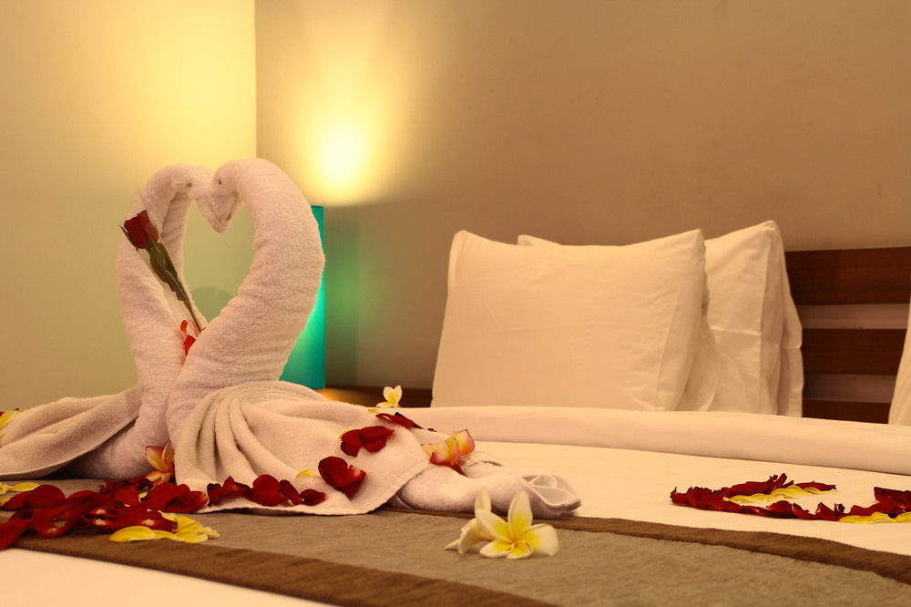 Royal Regantris Kuta Hotel Kuta  Ngoại thất bức ảnh