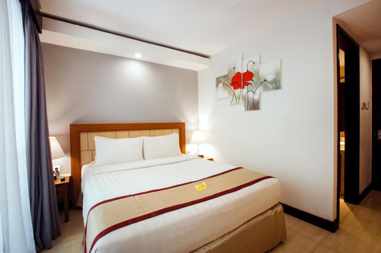 Royal Regantris Kuta Hotel Kuta  Ngoại thất bức ảnh